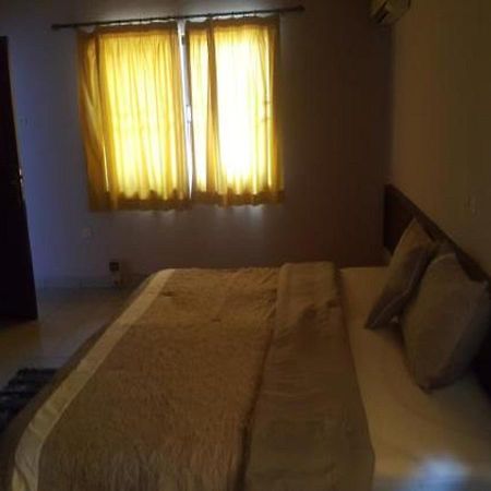 First Choice Hotel Accra Exterior foto